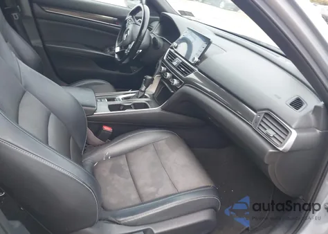 2018 Honda Accord Sport z USA, uszkodzony, nr VIN 1HGCV1F33JA237858